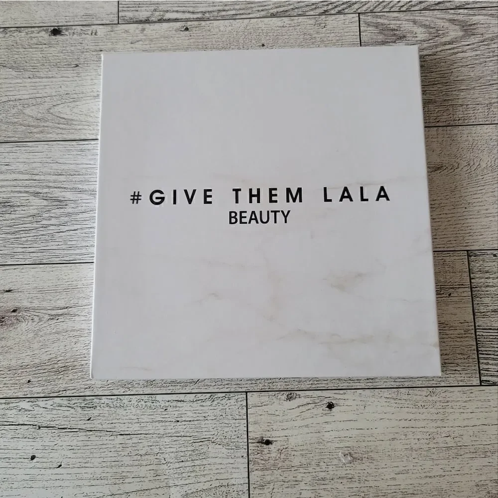 Give Them Lala Beauty The Grown Woman Palette